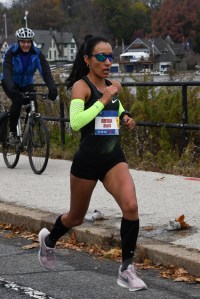 Brenda Flores MEX wins Rothman 8K-5064